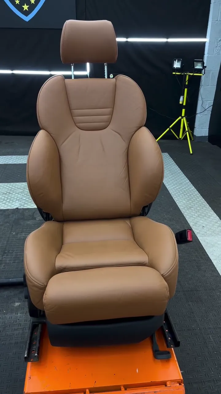 Audi RS6 Recaro seat restoration